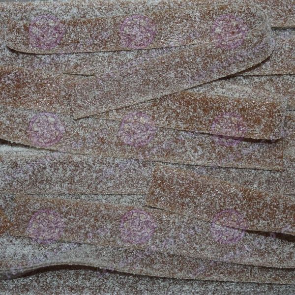 Bandos Acidulés cola – Rubans de bonbons de 25 cm, goût cola intense, enrobés de sucre acidulé. Disponibles en lot de 4, 8 ou 12.